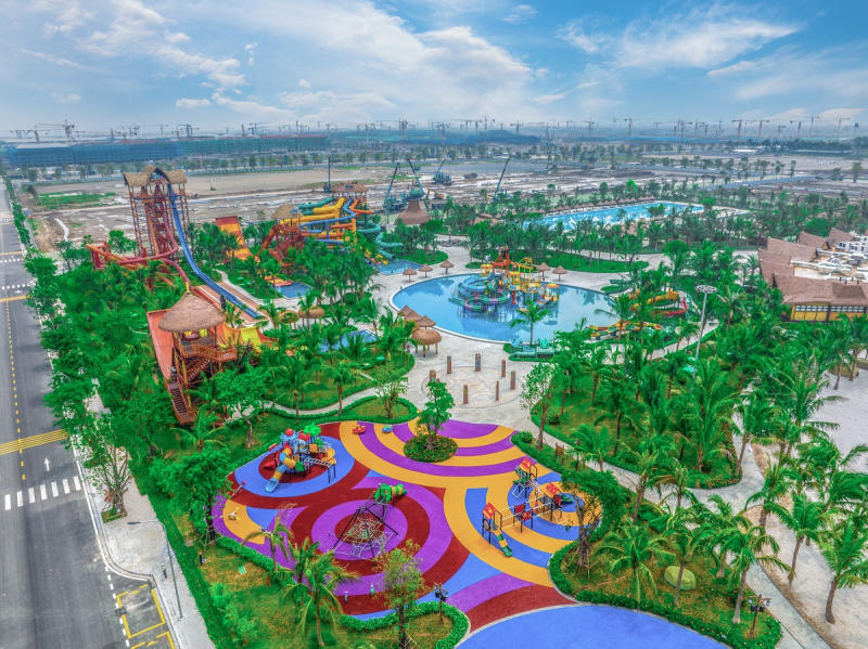 Khu vui chơi và công viên nước xanh mát tại Vinhomes Ocean Park 3